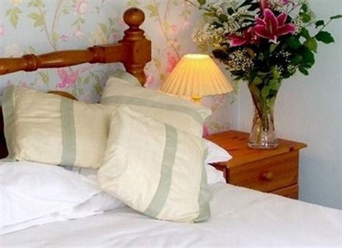 The Highdown Inn Totland エクステリア 写真