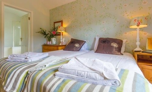 The Highdown Inn Totland エクステリア 写真